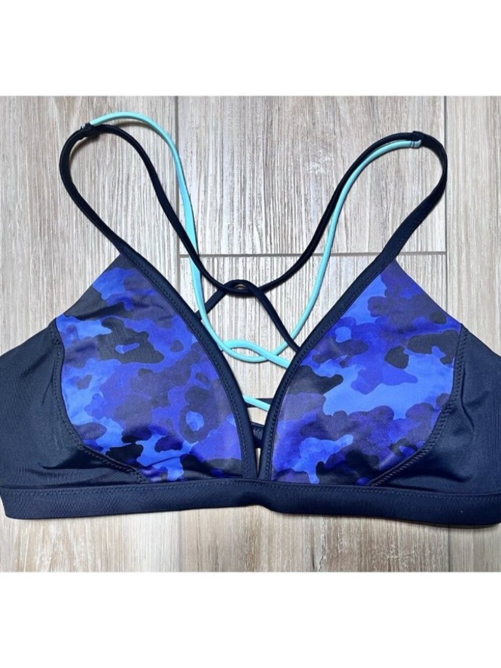 NWT Athleta Freestyle A-C Blue Black Camo Bikini Top - Size Small